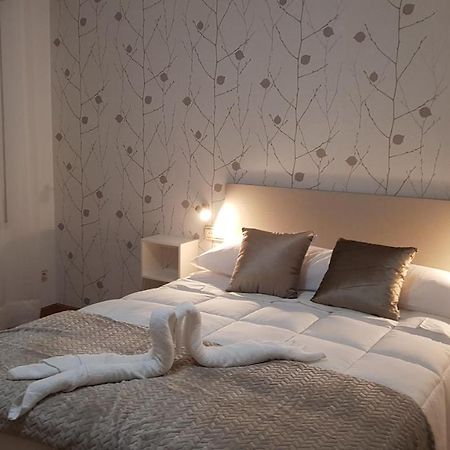 Apartamentos Shalom Ribadeo Exterior foto